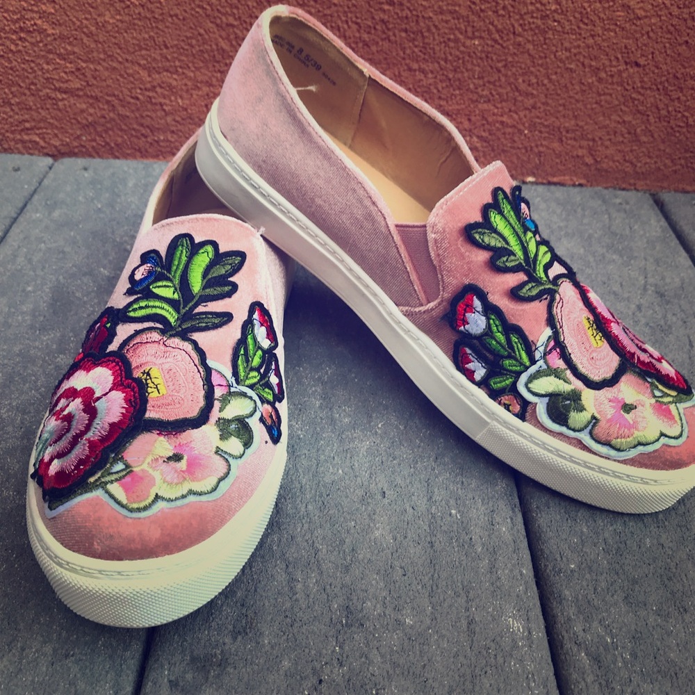 Velvet embroidered slip on sneaks